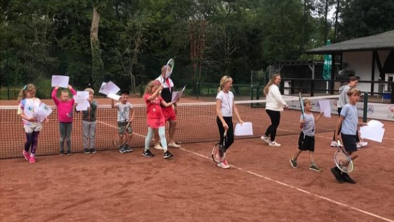 Tennis-Ferien-Camp für Kinder & Jugendliche